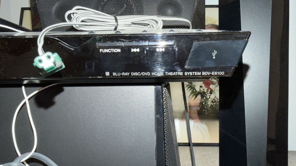 Sistem home cinema Sony model Bdv-E6100