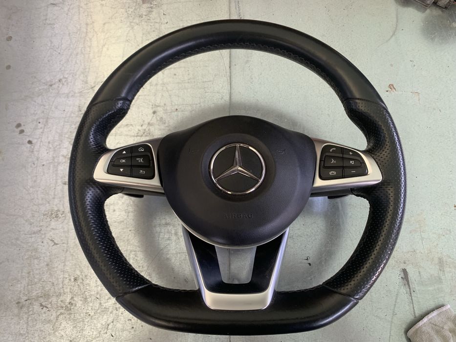 AMG Волан Мерцедес C Klass W205 2016г. с Air Bag