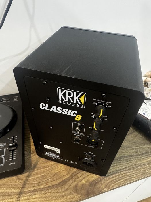 Студийные мониторы KRK 5 Classic