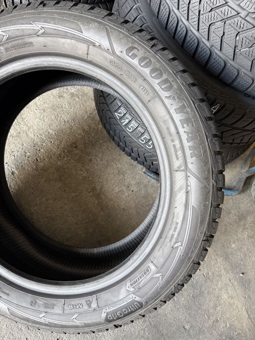 4 anvelope iarna  225/55/17 , 101V , GoodYear , 6-6.5 mm !