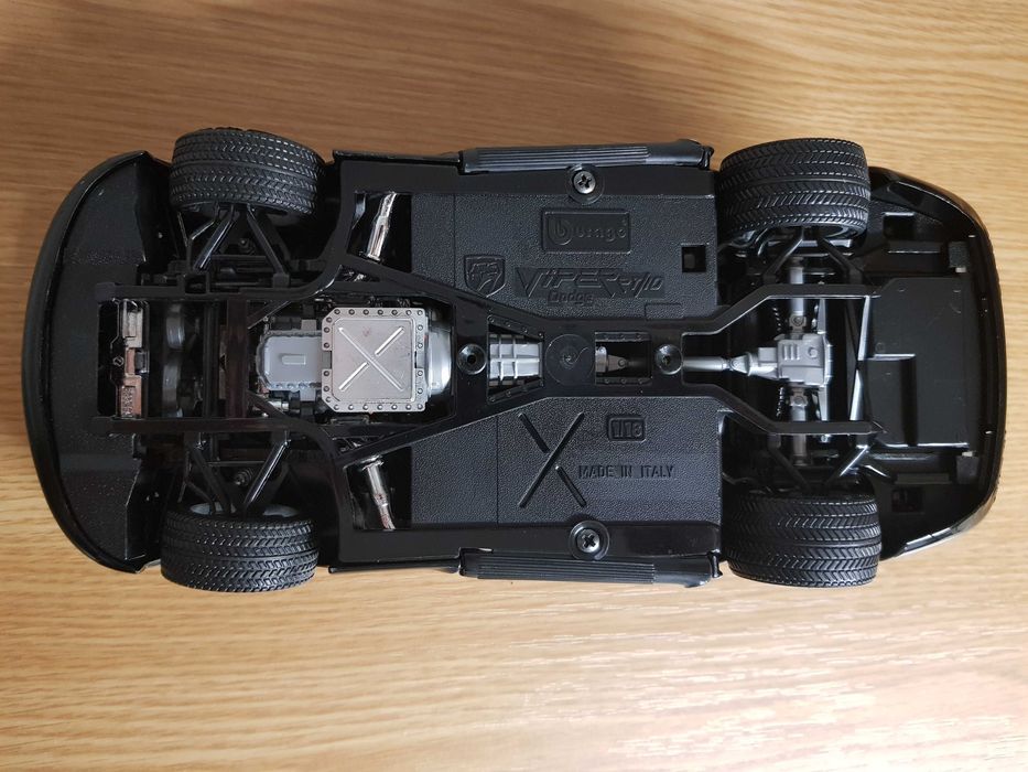 Macheta Dodge Viper, scara 1/18, Burago