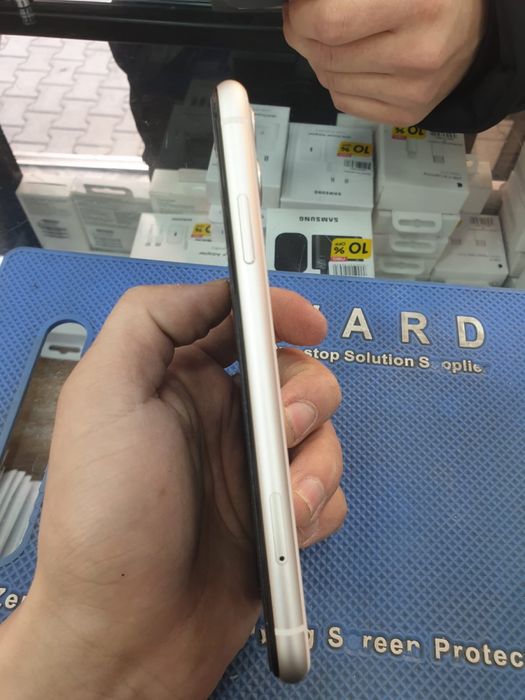 Обмен айфон 11 в хорошем состояни или продаю обмен на айфон  11 про