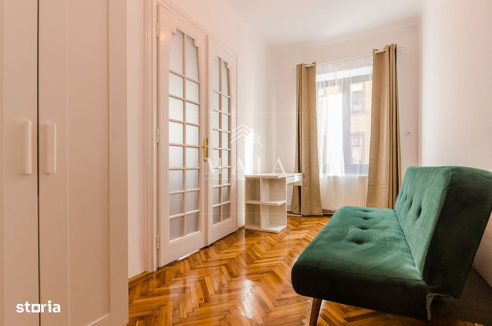 Apartament 3 camere, imobil tip vila, zona centrala, cu garaj
