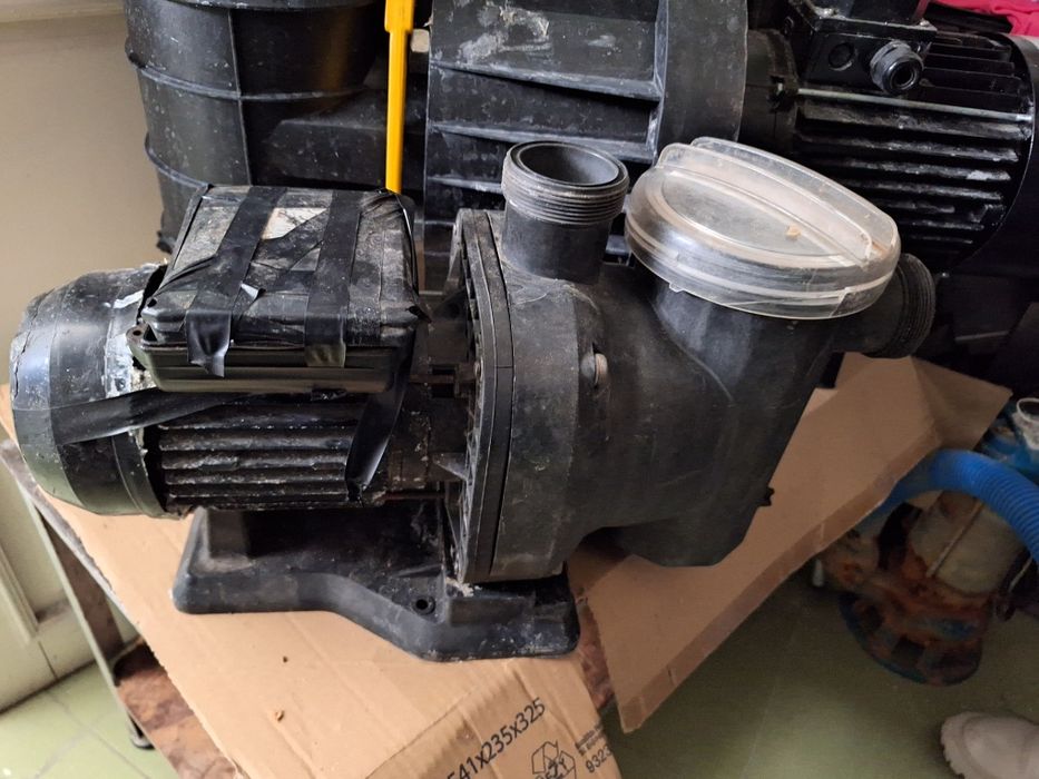 Помпи за басейни