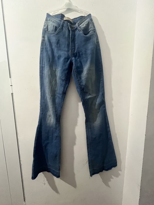 Дамски дънки flare