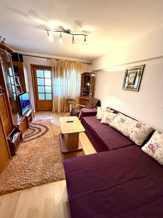 Apartament 2 camere - Etaj 1 - decomandat - gaz