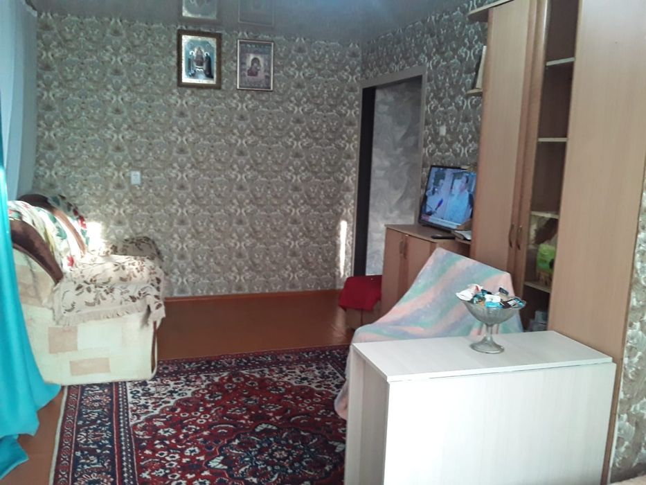 Продам 1 комн квартиру на Бензострое