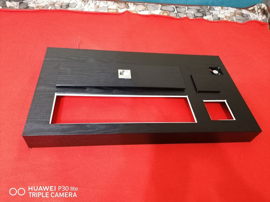 Capace acvariu la comandă