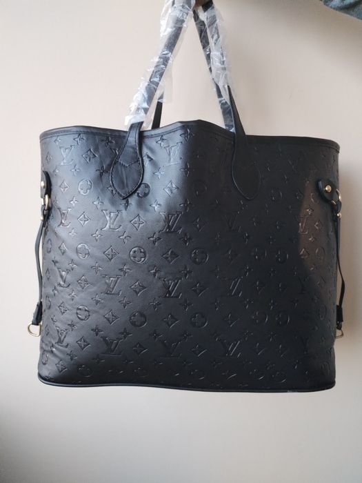 LOUIS VUITTON-Дамска Кожена Чанта.