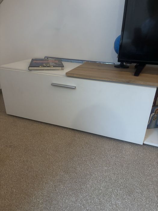 Comoda tv si masuta cafea