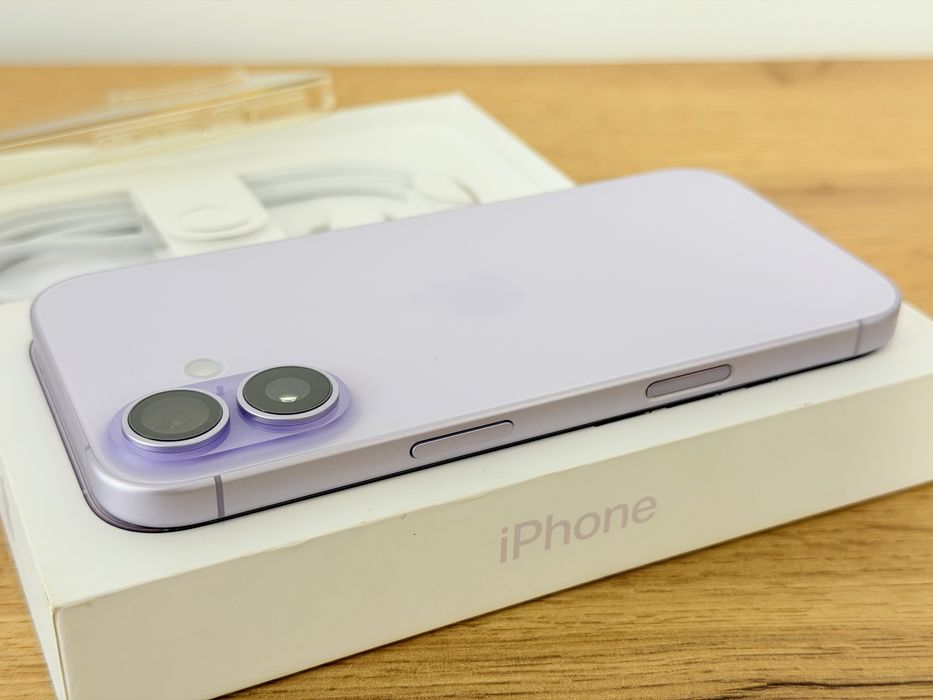 iPhone 17 Lavender 34 зареждания