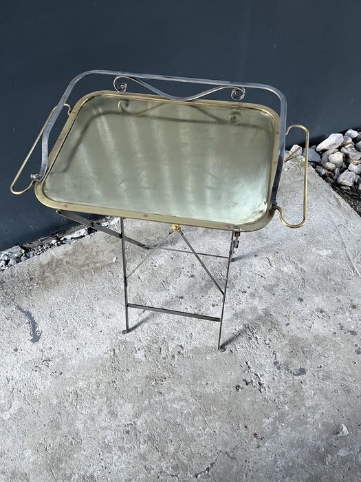 Помощна маса / 60-те