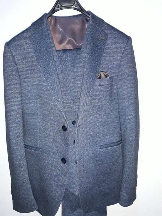 Янги Костюм Сотилади Срочно !!!