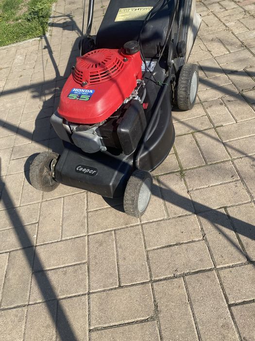 Masina de tuns iarba Honda 5 HP