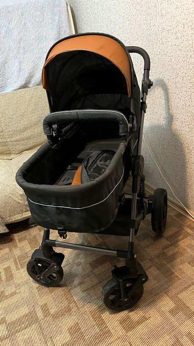 Коляска прогулочная