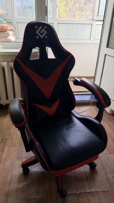 Продается кресло компьютерное