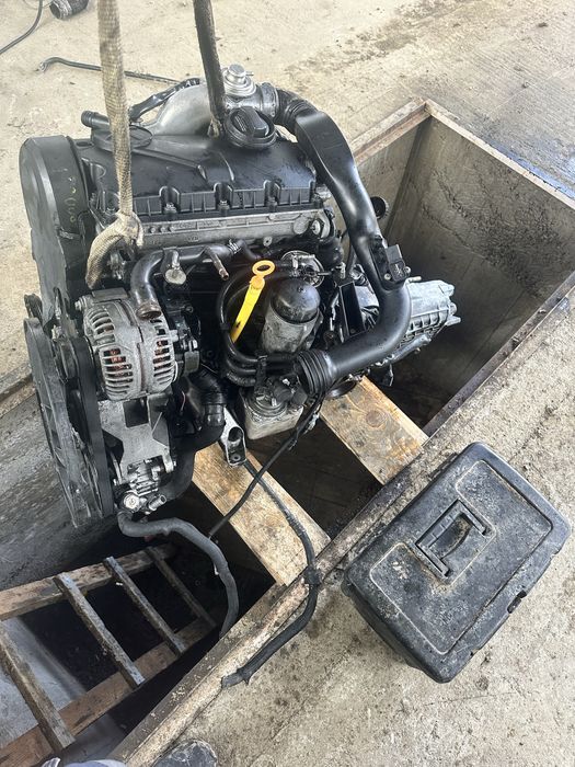 Vand Motor Audi A4 1.9 131 Cp AWX