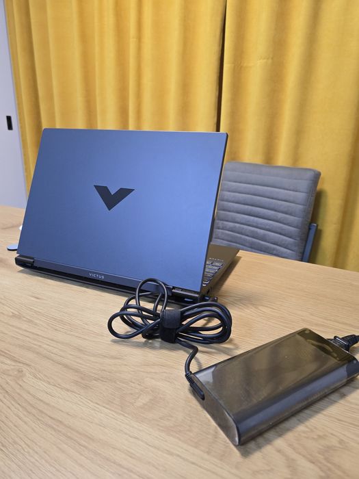Laptop Gaming RTX 4050 Ca NOU Garanție eMag 24GB RAM DDR5 1TB SSD