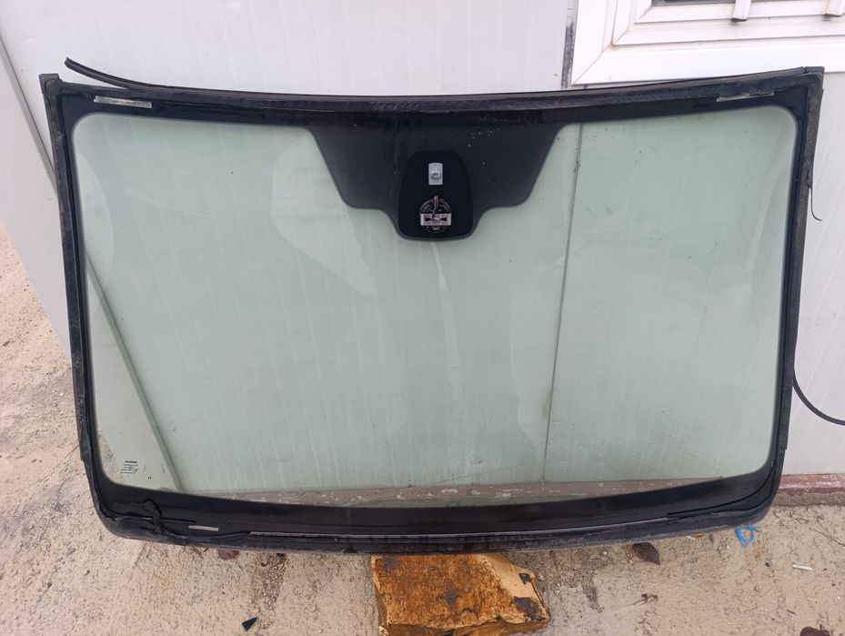 Предно, челно стъкло за Нисан Кашкай / Nissan Qashqai  до 2013г.