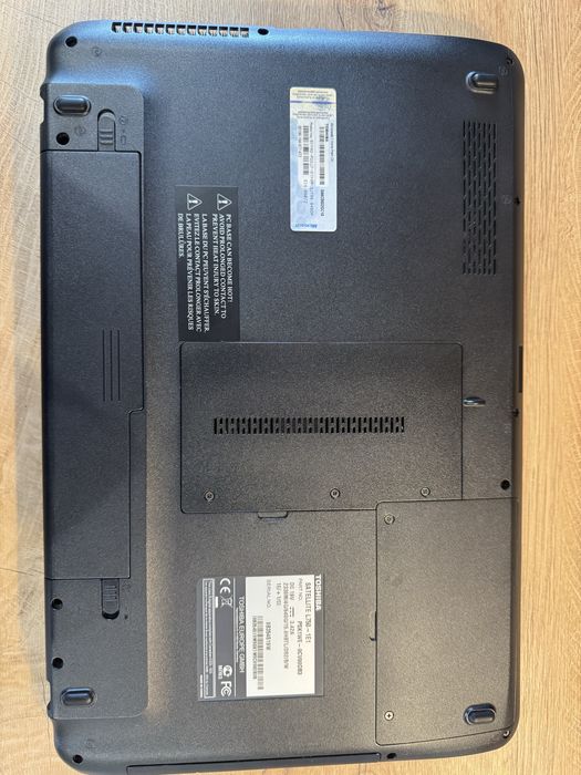Лаптоп Toshiba Satellite L750-1E1