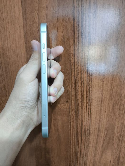 iPhone 15 pro 256gb 82akb без ремонта