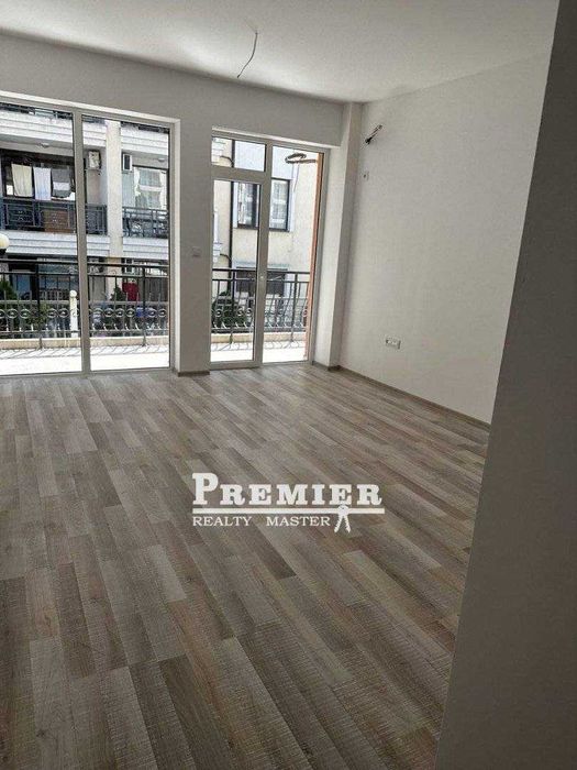 Продава се Двустаен апартамент в Свети Влас - 75 кв.м за 707 €/кв.м - Снимка #2