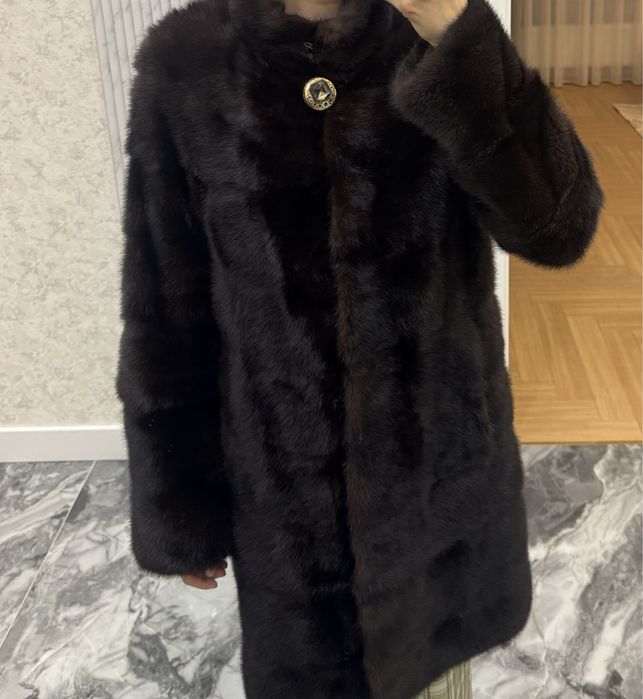 Продам норковую шубу
