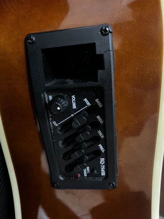 Гитара Yamaha F-3000Q