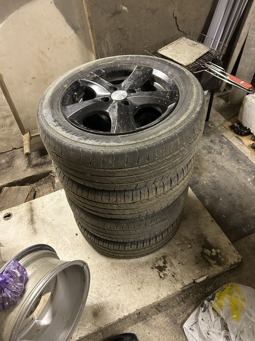 Срочно продам диски с резиной