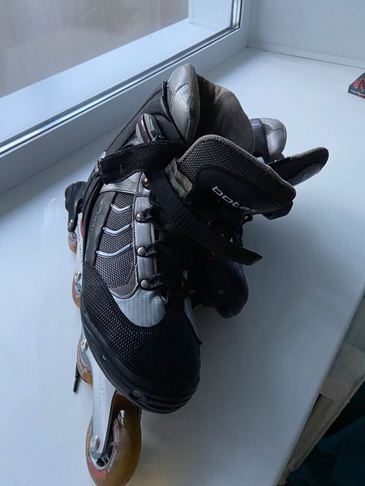 Взрослые роликовые коньки