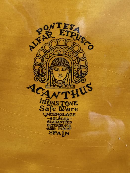 Винтидж испанска керамика чинии