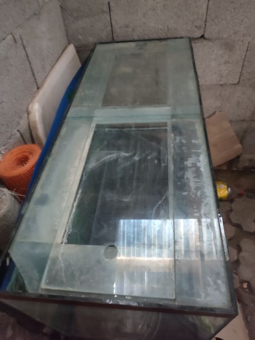 Продам аквариум 200 литров