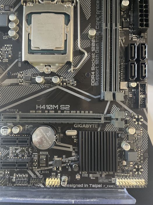 Продам плату Gigabyte H410, s1200