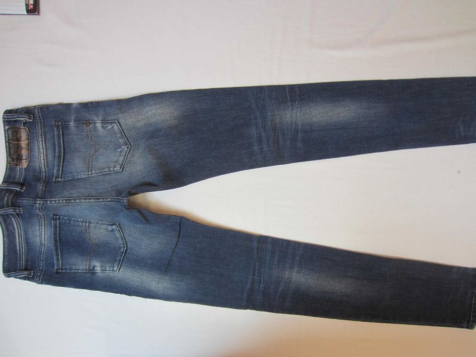 Blugi Diesel Sleenker, W29 L32, wash 0833F_STRETCH, 98%bumbac+2%elasthan, 1+3nasturi, stare f buna