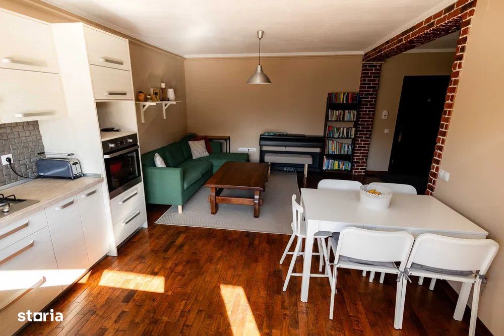 Apartament cu 2 camere, 62 mp, balcon, zona Cetatii