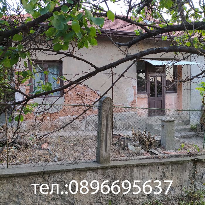 Продава се Къща в Червен бряг - 82 кв.м за 498 €/кв.м - Снимка #1