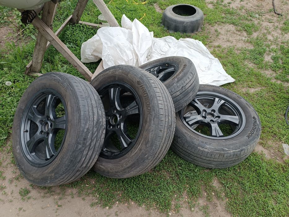 Продам диски с резиной Тойота на 18