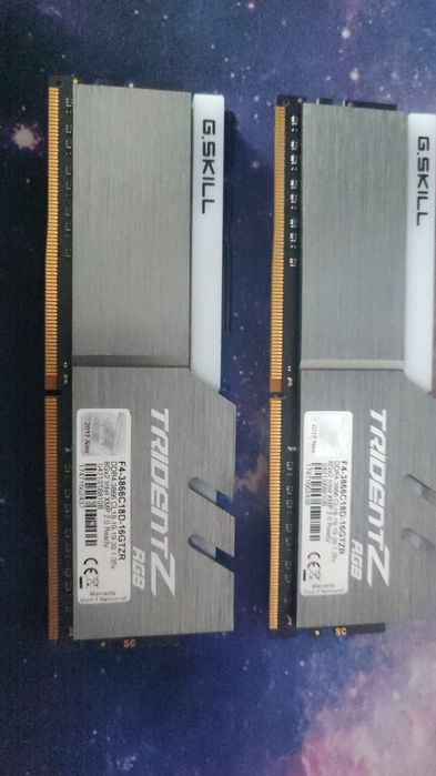 Kit 16GB (2x8GB) DDR4 G.Skill Trident Z RGB 3866MHz CL18 - High Perfor