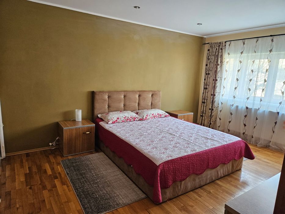 Apartament 3 camere de inchiriat