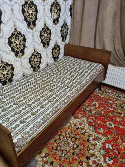 Divan  germaniskiy  2 dona 400 000 dan