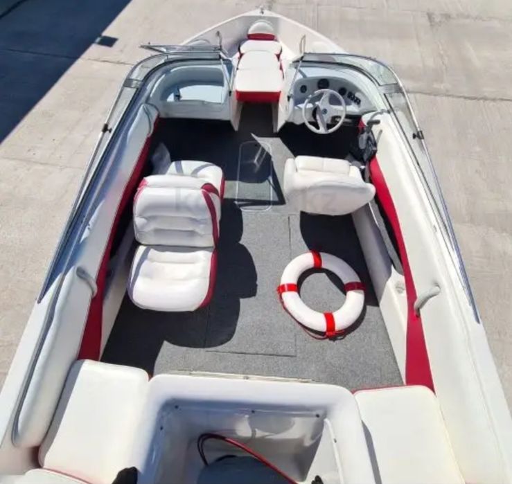 Катер Eurocrown  с двигателем