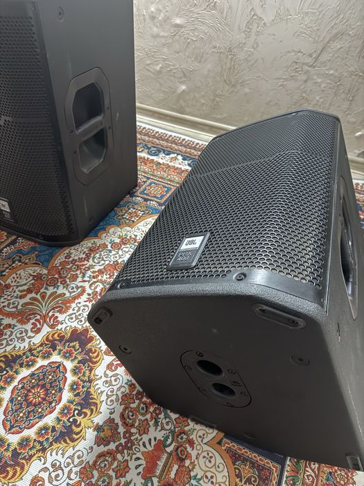 Продам колонки jbl prx412m