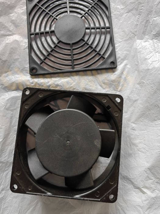 Продавам вентилатор Sunon