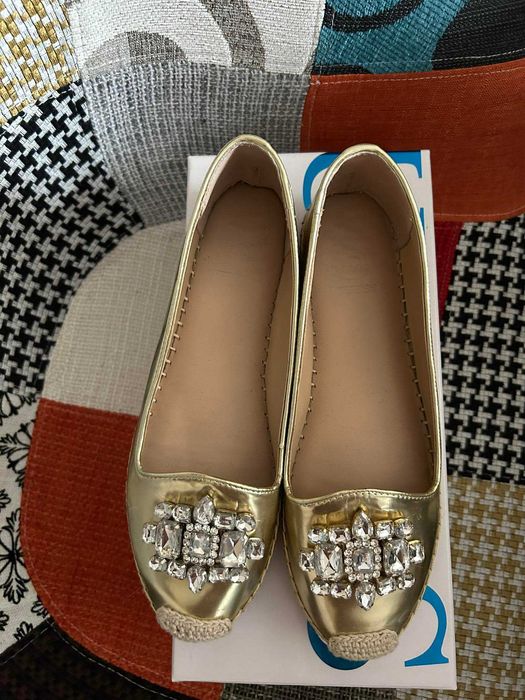 Guess мокасини 37 номер