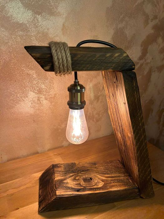 Lampa industriala din lemn masiv