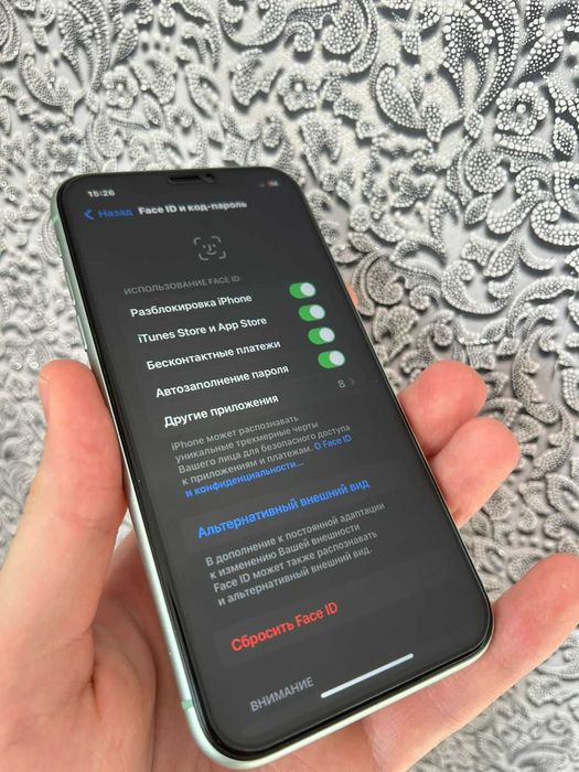 Айфон 11 в идеальном состоянии
