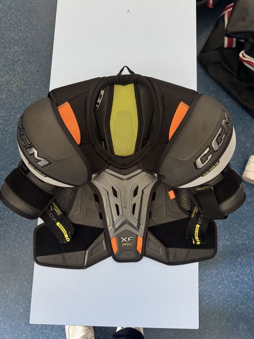Нагрудник CCM XF PRO