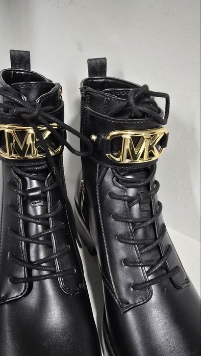 Michael Kors боти