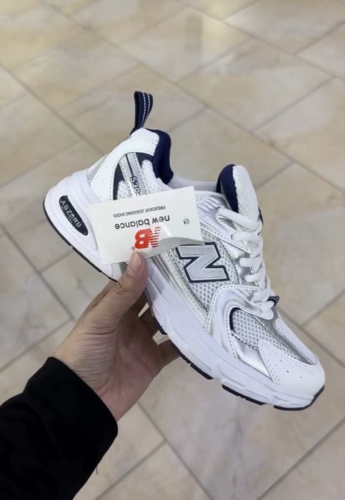 Кроссовки NB