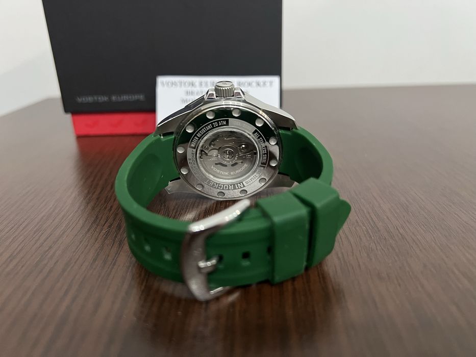 Amanet Royal CB: Ceas Vostok Europe Rocket Automatic ca nou la cutie factura bratara silicon model nh35-225a710